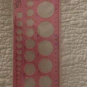 Legendairy Milk nipple ruler
